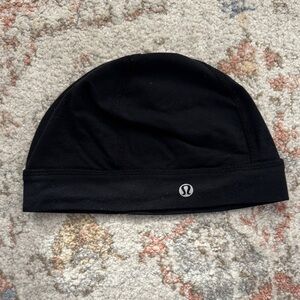 Lululemon Black snow cap